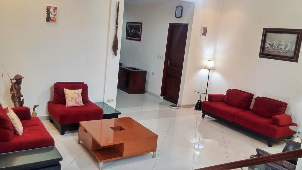 Villa Rumah Ibu Dago Bandung Extérieur photo